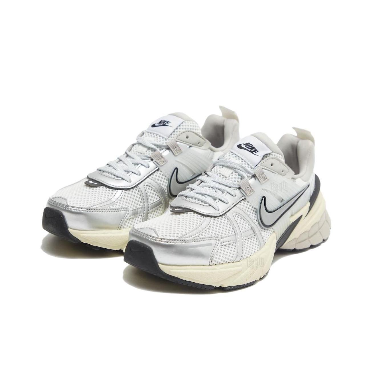 Women Shoes Running Nike - Nike V2K Run Stilvolle, leuchtende Farben,