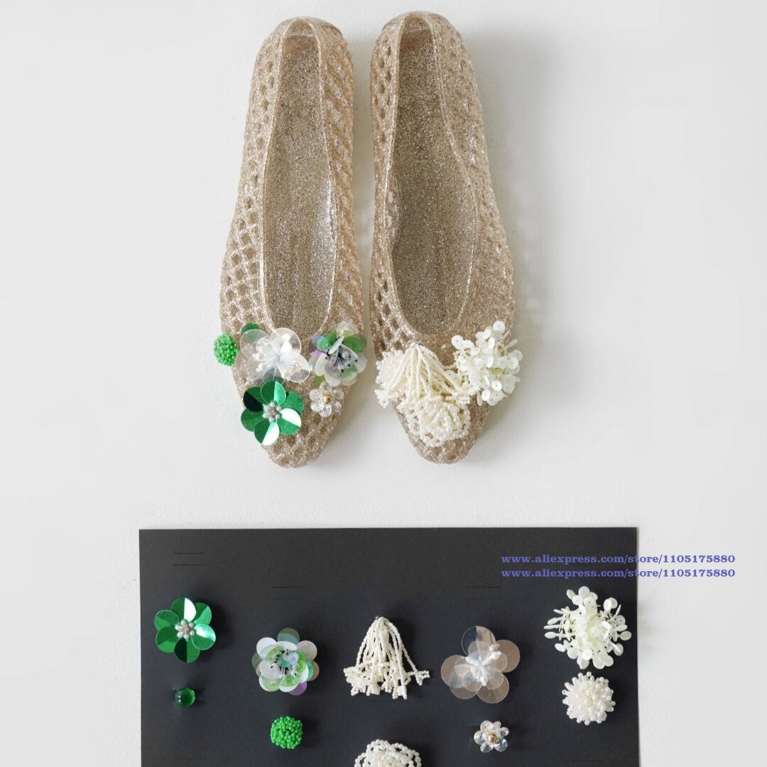 Glitzernde goldene, hohle Jell – Jelly Sandal Women Bewertung und Preis