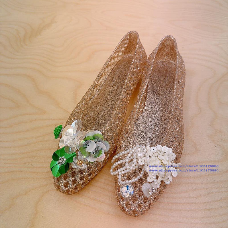 Glitzernde goldene, hohle Jell – Jelly Sandal Women Bewertung und Preis