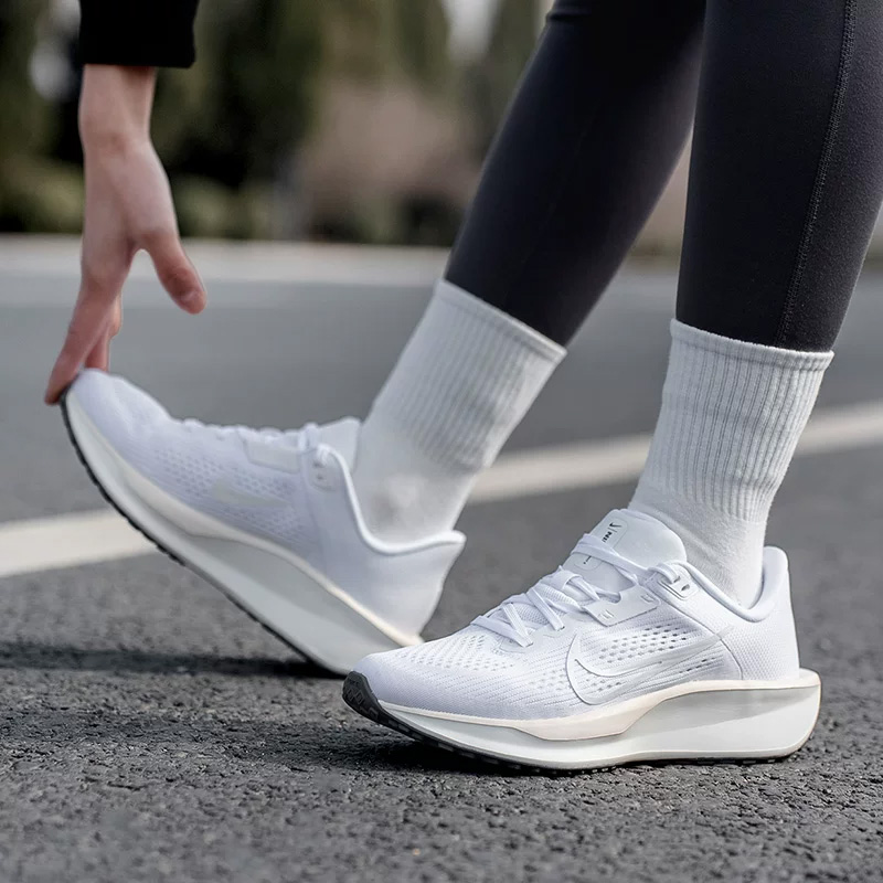 NIKE Damen QEST 6 Mesh-Schuhe  – Women Shoes Running Nike Bewertung und Preis