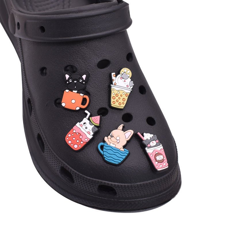 Neuheiten Cup Dog Schuh Charms – Croc Style Clog Bewertung und Preis